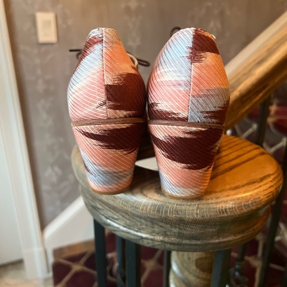 Rachel Comey ladies shoes NWOT. 6.5. Perfect condition. Pink brown gray fabric - Picture 8 of 8